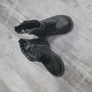 Toddler boots